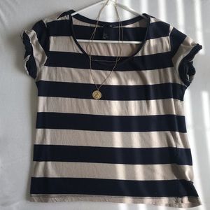 Stripped tee shirt